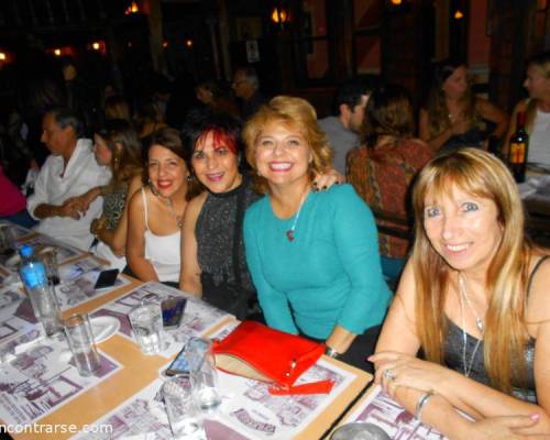 19670 6 FESTEJAMOS!!!!! CENANDO Y BAILANDO  EN WESTERN DISCO!!!! 