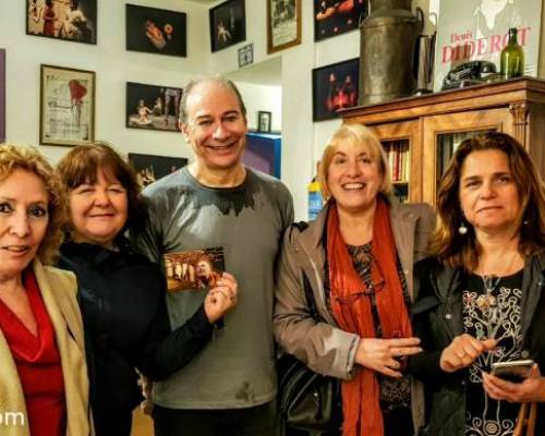 Muchas gracias Marta, Bea y Ana María, por venir !!   También a Susana, Ma. Alejandra y Claudia que no están en la fotito !!  :Encuentro Grupal SEGISMUNDO