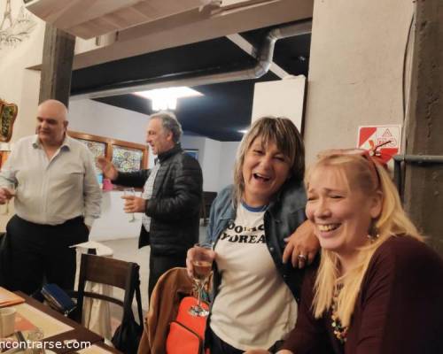 esas risas amigas......Bienvenidos jose luis y osvaldo!!! :Encuentro Grupal CENAMOS EN VILLA URQUIZA?