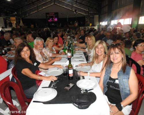 19728 52 Nos vamos a pasar un DIA DE CAMPO    a  PLUMAS   VERDES .............con SHOW   PISCINA  ALMUERZO MERIENDA  Y FIN DE FIESTA DESPEDIDA DEL AÑO