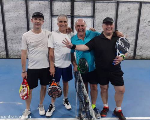 19786 4 **Seguimos jugando al Padel en el 2019 ? ** Horario: 14:30 a 16:30