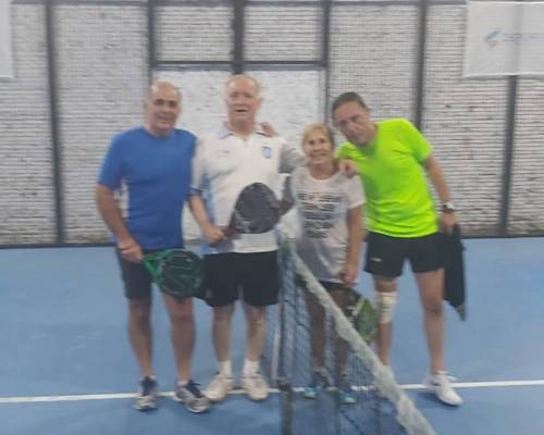 19788 2 **Seguimos jugando al Padel en el 2019 ? ** Horario: 14:30 a 16:30