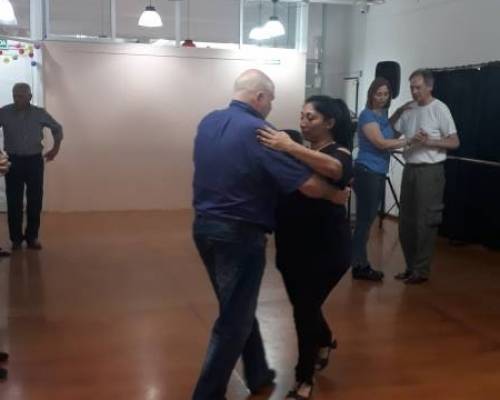 19900 17 DATE LA OPORTUNIDAD DE APRENDER A BAILAR TANGO Y DIVERTIRTE