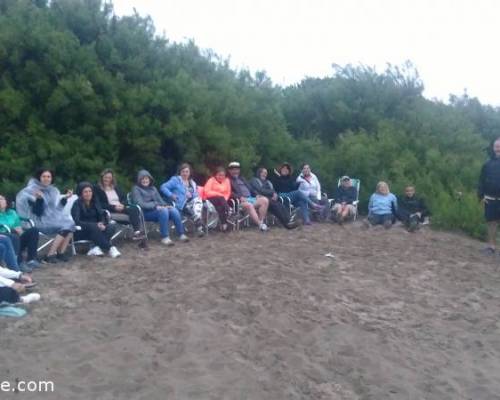 20128 3 Meditación frente al mar