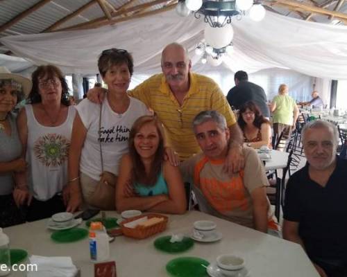 Foto de @Laura56, aunque faltan algunos y Mario el fotógrafo....Mesaza!!!!! :Encuentro Grupal Dia de campo con pileta y baile