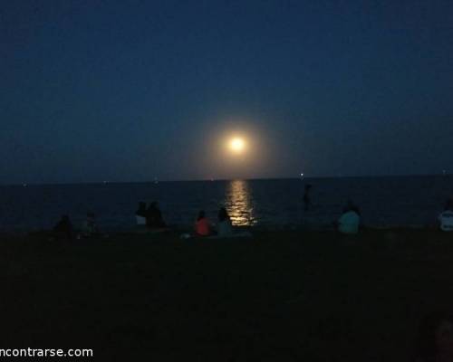 20177 5 Salida de la Luna llena sobre el Rio...