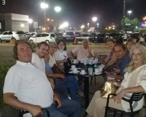 20189 14 ZONA NORTE SE REENCUENTRA EN PIZZERÍA BANCHERO