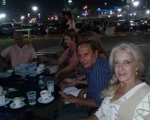 20189 16 ZONA NORTE SE REENCUENTRA EN PIZZERÍA BANCHERO