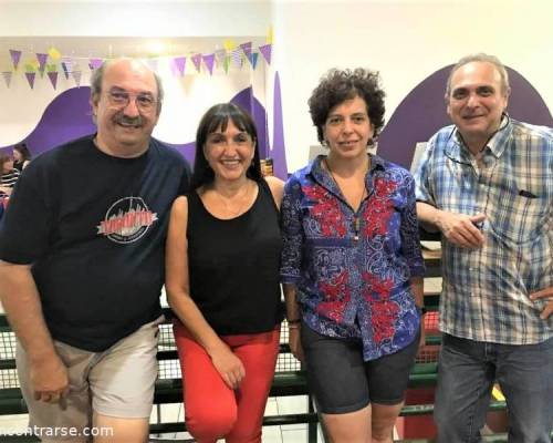 LOS FIGURETTI Y OTROSÇ :Encuentro Grupal BOWLING EN EL DIA DELA MUJER 