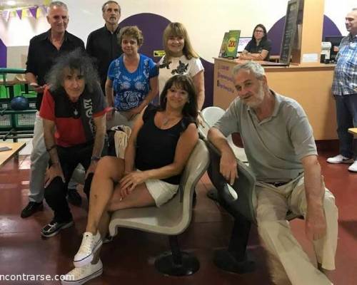 Encuentros Grupales (08/03/2020) :   BOWLING EN EL DIA DELA MUJER 