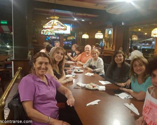 A COMEEEEER!!!!!!’nn :Encuentro Grupal PUERTO MADERO EN MOVIMIENTO