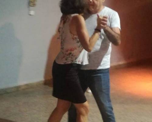 20273 3 Date la oportunidad de aprender a bailar tango y divertirte