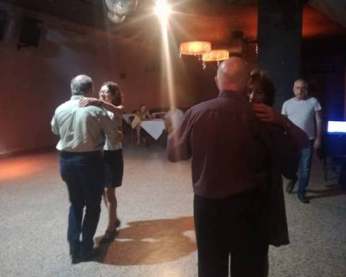 20273 7 Date la oportunidad de aprender a bailar tango y divertirte