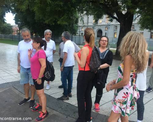 De que estaran charlando Melanie y el Gus?. Mmmmm :Encuentro Grupal PUERTO MADERO EN MOVIMIENTO NUEVAMENTE