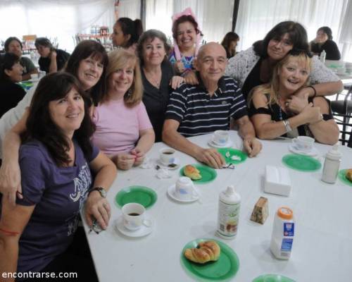 Estabamos timidos en ese momento.  :Encuentro Grupal Dia de campo con pileta y baile