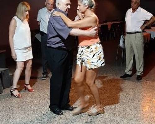 20327 1 Date la oportunidad de aprender a bailar tango y divertirte
