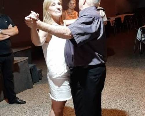 Hermosa pose Sil!!! :Encuentro Grupal Date la oportunidad de aprender a bailar tango y divertirte