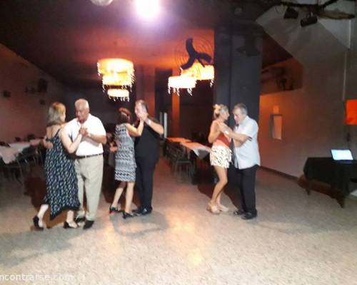 20327 13 Date la oportunidad de aprender a bailar tango y divertirte