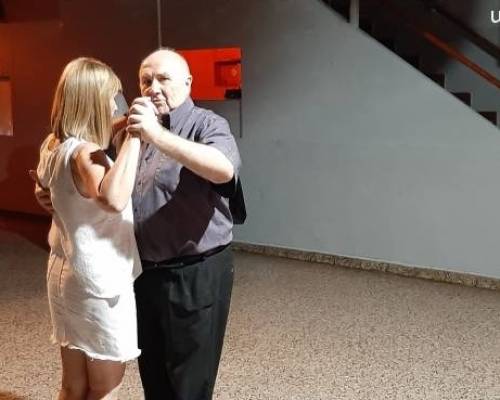 20327 7 Date la oportunidad de aprender a bailar tango y divertirte