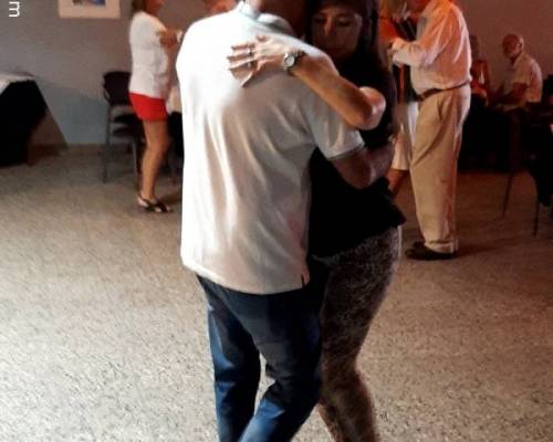 20450 1 Date la oportunidad de aprender a bailar tango y divertirte