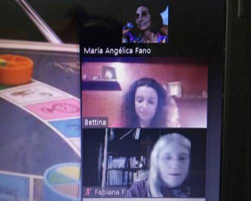 gracias Bettina Fabiana y Silvia :Encuentro Grupal JUGAMOS TRIVIAL