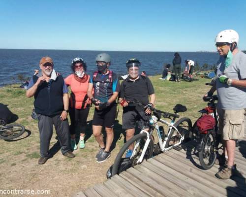 21966 1 TOMANDO TODAS LAS PRECAUSIONES...VAMOS A BICICLETEAR POR EL VIAL COSTERO DE V. LOPEZ