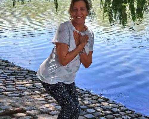 Jajaja...nos mataba Lidia con sus poses para las fotos!! :Encuentro Grupal MAÑANA CAMINO POR PALERMO