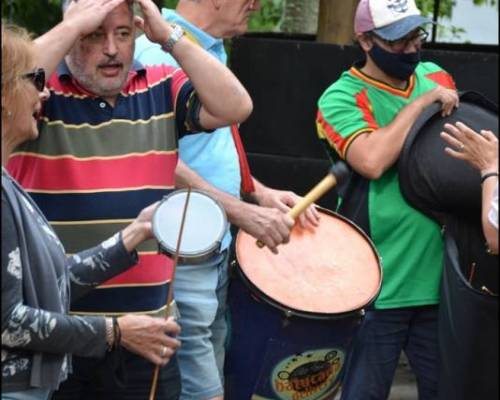 Joselo..tan mal sonaba la batucada???.. jaja :Encuentro Grupal La vida es un Carnaval !