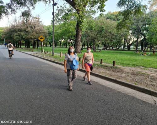 22766 8 Y SEGUIMOS CAMINANDO....por los bosque de Palermo, desde El Galeón a Biblos