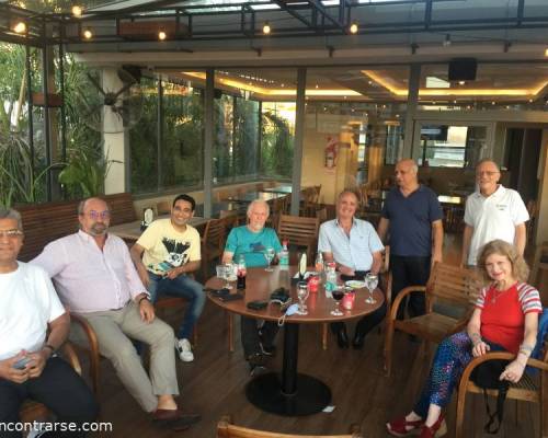 Todos hombres !!! Y que caballeros !!  :Encuentro Grupal Comite de inducción y bienvenida PRESENCIAL V.Devoto