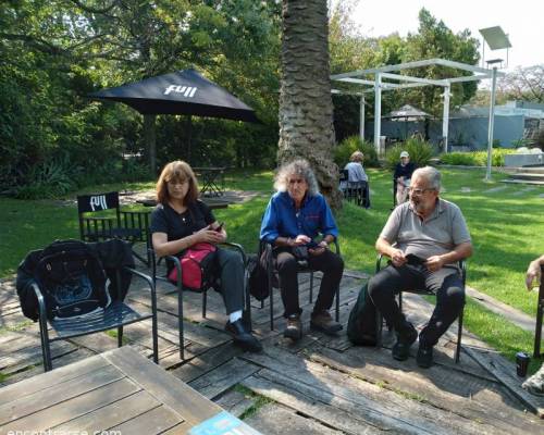 Hola Stella Maris Roberto Juan  :Encuentro Grupal VAMOS A PALERMO A CAMINAR DOMINGOS A LA MAÑANA EN GRUPO 