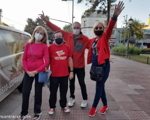 Todos de rojo! :Encuentro Grupal Vení a caminar con nosotros por Devoto!