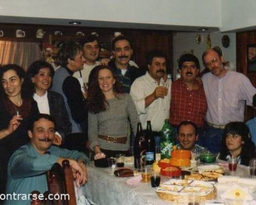 En la reunión con motivo de los 20 años de egresados... 🙂 :Encuentro Grupal Canciones con recuerdos y luego hasta que las velas no ardan 