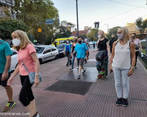 23123 4 Vení a caminar con nosotros por Devoto!