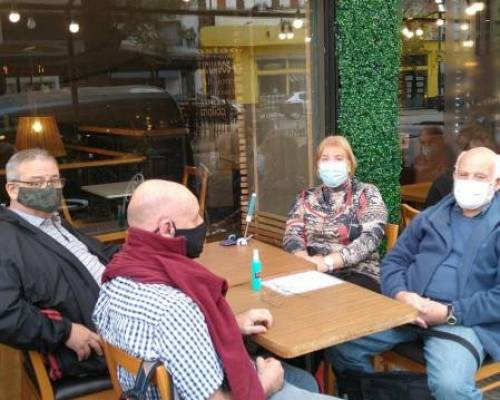 Gracias a ustedes y a Reciclon tambien por concurrir y a quienes no se quedaron a tomar algo gracias tambien  :Encuentro Grupal Curiosidades y recorrido de UBA  Agronomía Paternal y Parque Chas 