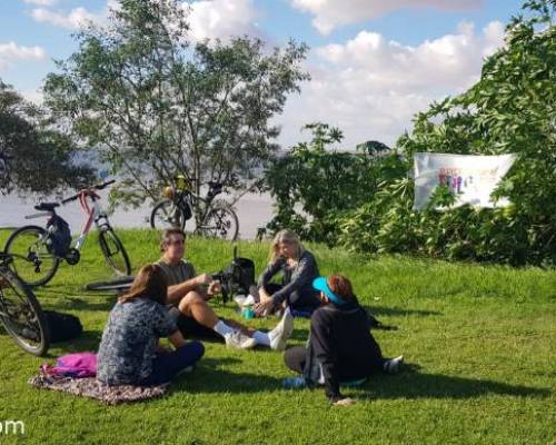 QUE BUENO ESTO !! ME ENCANTA !! Que lindo solcito !! Gracias ROANA  :Encuentro Grupal "Todos en bicicleta"