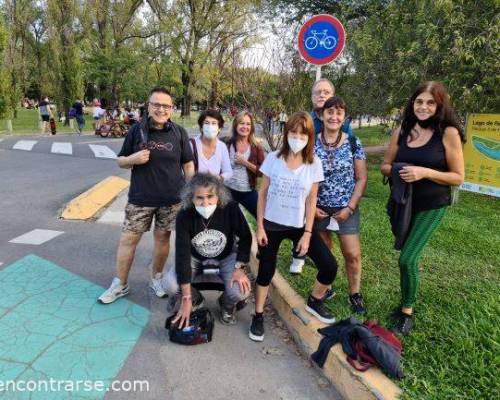 23284 3 VAMOS A CAMINAR POR LOS BOSQUES DE PALERMO, NOS ACOMPAÑAS??