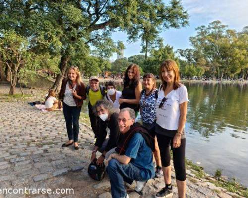 ufff el que saco la foto Marcelo :Encuentro Grupal VAMOS A CAMINAR POR LOS BOSQUES DE PALERMO, NOS ACOMPAÑAS??