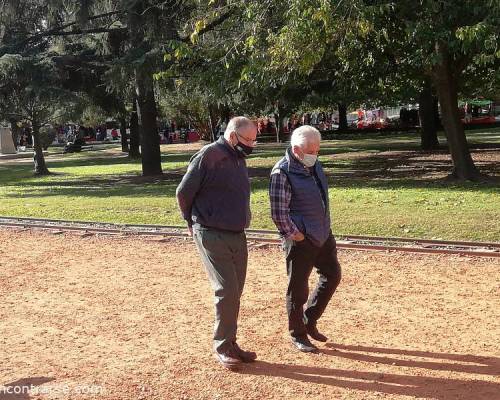 Los señores no son de la página  :Encuentro Grupal CAMINATA PARQUE AVELLANEDA