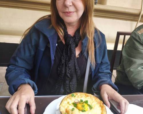 Isa todavía está enfriando el pastel 🤣 :Encuentro Grupal Almuerzo de Domingo entre amigos