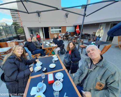 23537 2 Cafecito en la azotea del Torreón 