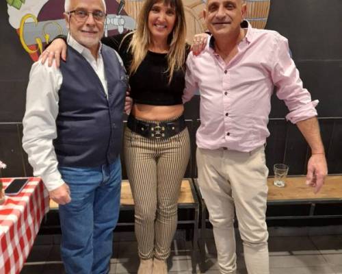 23662 10 ALMUERZO Y SHOW DE  MIRIAM NOVA Y CARLOS INSUA 