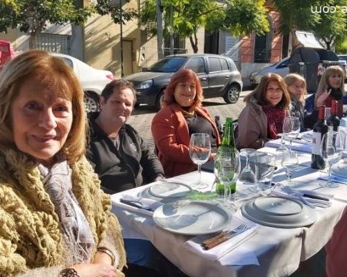 23665 28 DISFRUTEMOS UN ALMUERZO EN BUENA COMPAÑIA