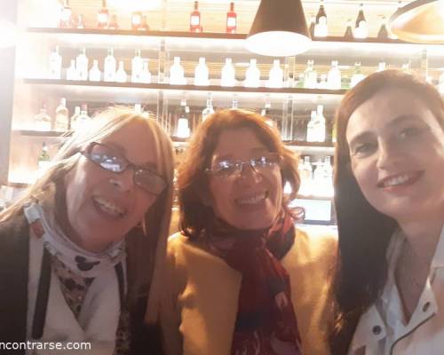 Con unas geniasssss!!!!! :Encuentro Grupal FESTEJAMOS EL DIA DE LA AMISTAD!!!!!