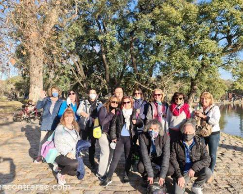 Acá todo el grupo de Palermo .....Linda gente, lindos momentos compartidos!!!. :Encuentro Grupal VAMOS A CAMINAR POR LOS BOSQUES DE PALERMO, NOS ACOMPAÑAS??