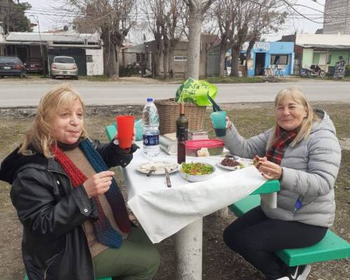 2 divinas!!!! Bienvenidas!!!! :Encuentro Grupal Festejemos con un fueguito... el fueguito que nos une!!!