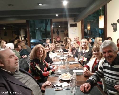 23877 3 CENAMOS EN CARMIN Y FESTEJAMOS CUMPLEAÑOS !!!!!!