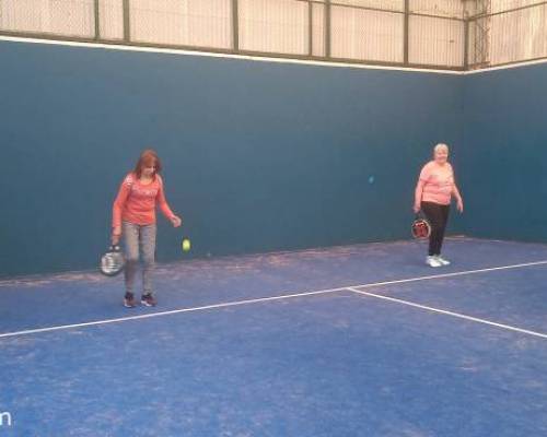 24050 5 Paddeleando Social Club 