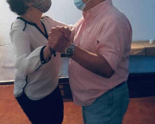 QUE ESTAMPA :Encuentro Grupal vuelven las clases de tango