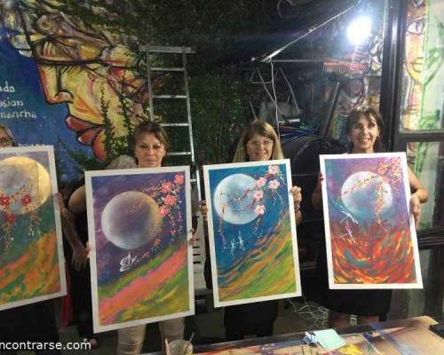 muy lindo espacio para crear :Encuentro Grupal PAINT NIGHT EN AREAMISTICA